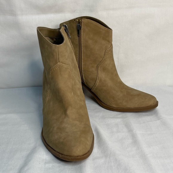 Dolce Vita Shoes - Dolce Vita DV8 Vegan Leather Ankle Booties Carling size 12